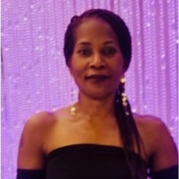 Meet your Posher, Dinah - Picture 11 of 12